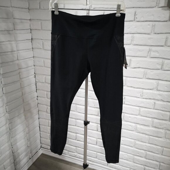 NWT Reebok Ladies Black Size Med 4 Way Stretch Wicking Fade Resistant Leggings - Picture 1 of 12